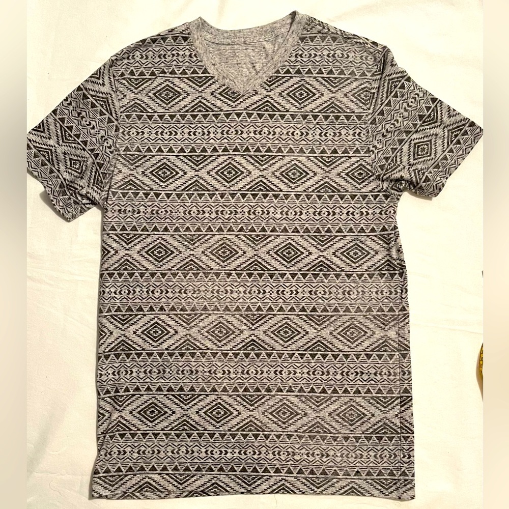 Peruvian Silver and grey T shirt.